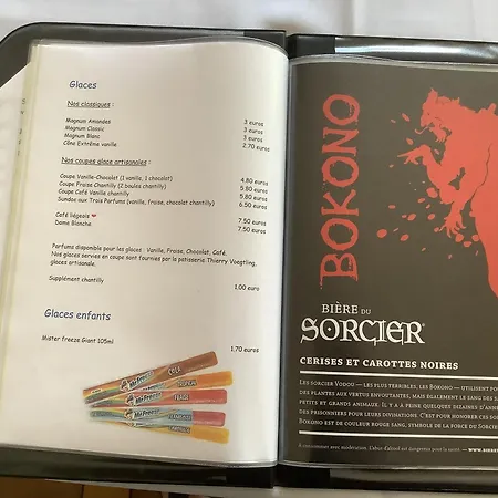 Domaine Des Trois Sorciers Bed and Breakfast