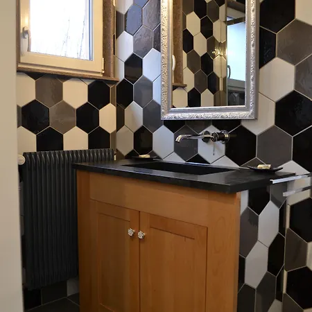 Domaine Des Trois Sorciers