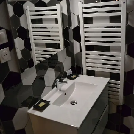 Domaine Des Trois Sorciers Bed & Breakfast